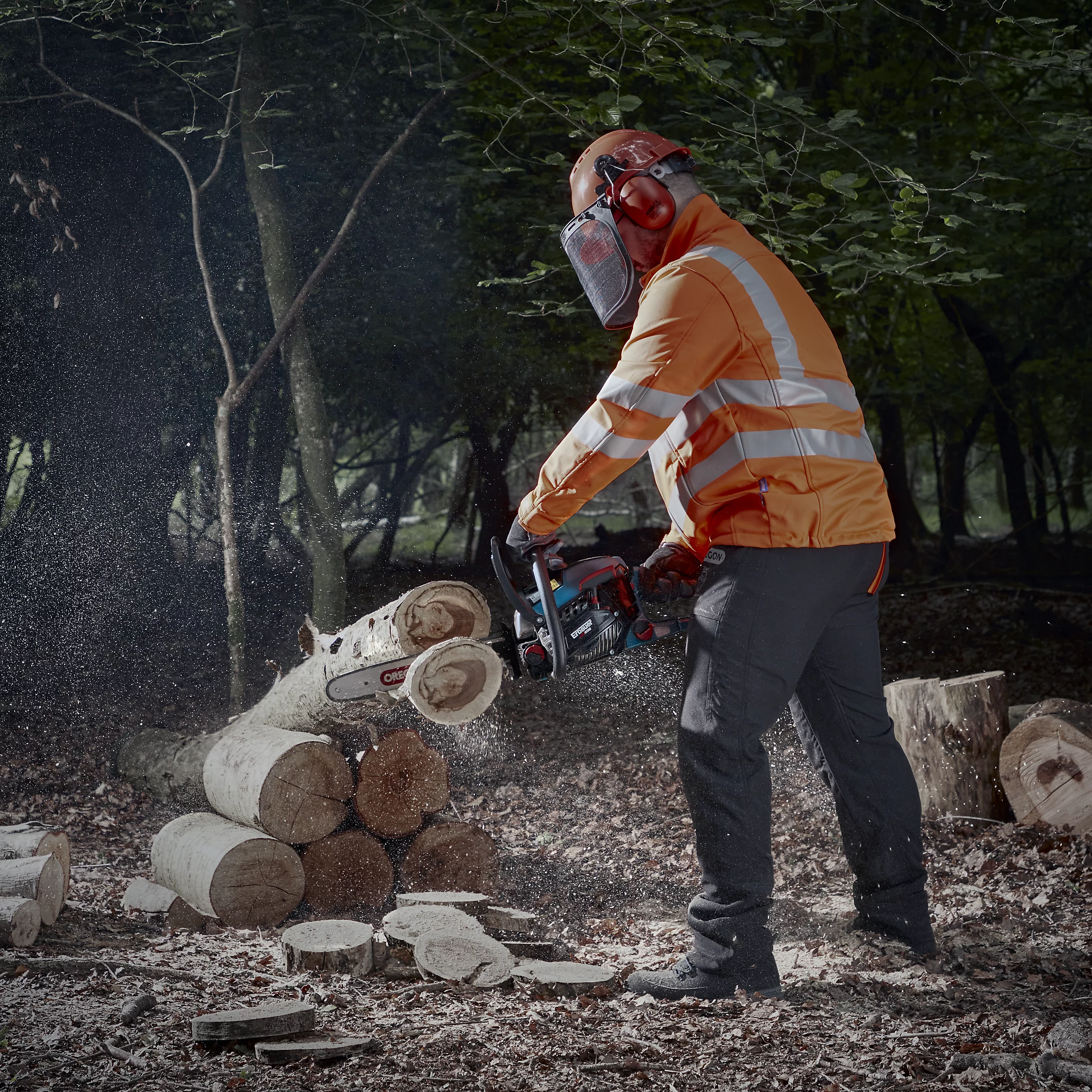 Erbauer ECSP41 41cc 400mm Petrol Chainsaw - Image 3